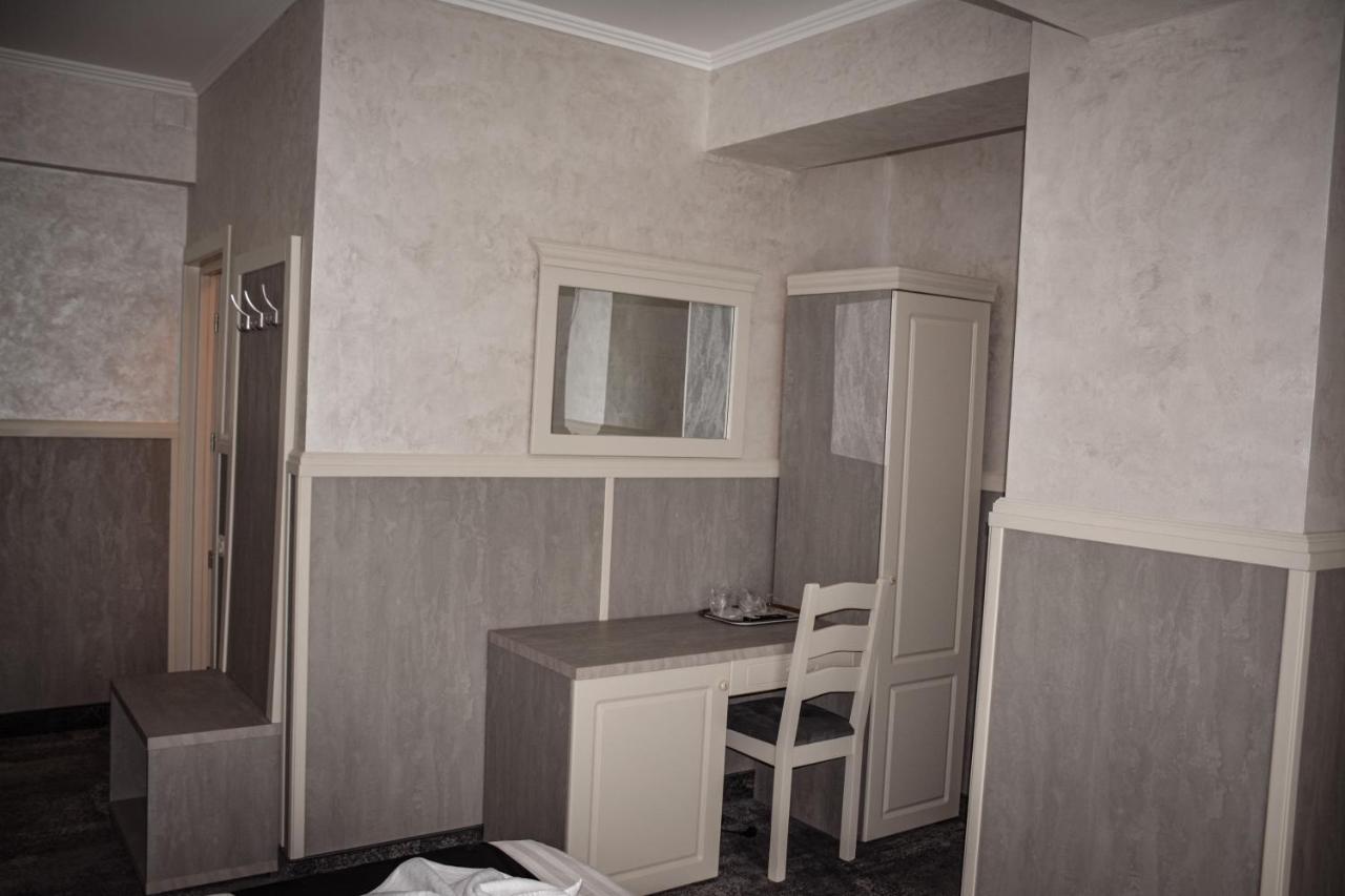 Hotel Golden Rose Constanţa Buitenkant foto